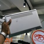 HP Elitebook 1O4O G8 Business Notebook - Image 2